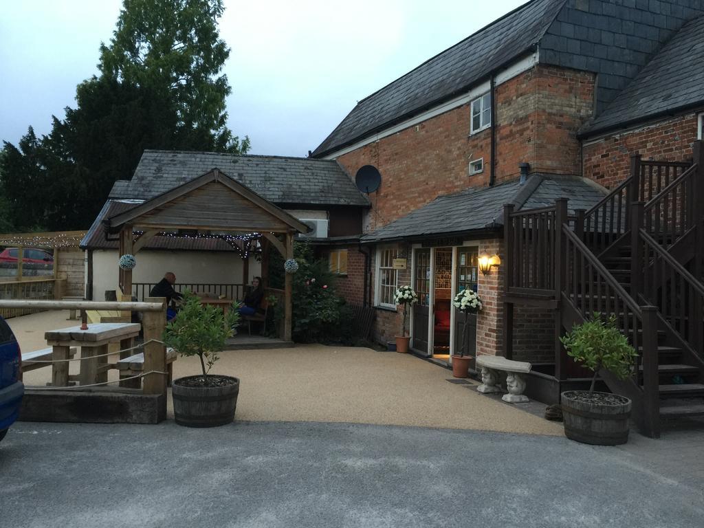 The Wheatsheaf Acomodação com café da manhã Wilton  Exterior foto